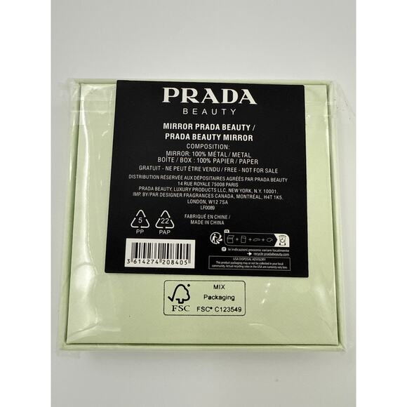 PRG102: Prada Beauty Mirror GWP - Picture 2 of 5